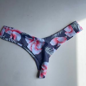 Stone Fox swim bikini bottoms